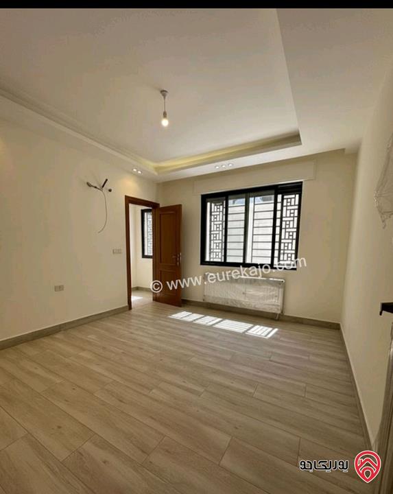 شقة شبه أرضية مساحة 200م للايجار في عمان - دابوق 