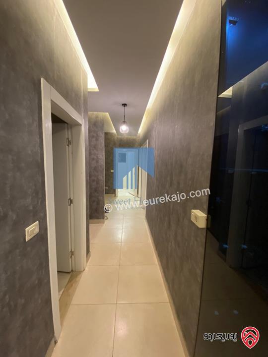 شقة مفروشة فاخرة طابق ثالث 95م للبيع في عمان - خلدا خلف بردايس وقرب المستقلة تشطيب سوبر ديلوكس