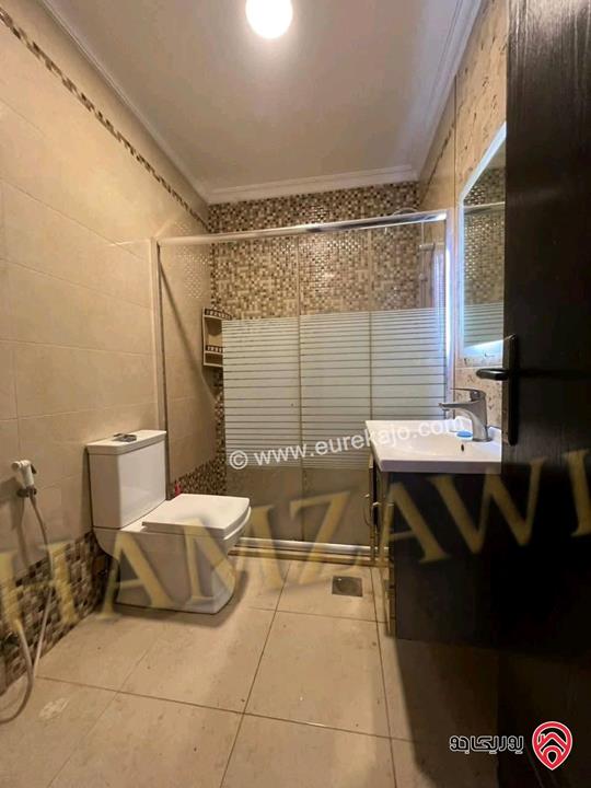 شقة سوبر ديلوكس مساحة 175م داخلي و 150م خارجي للايجار في عمان - طريق المطار 