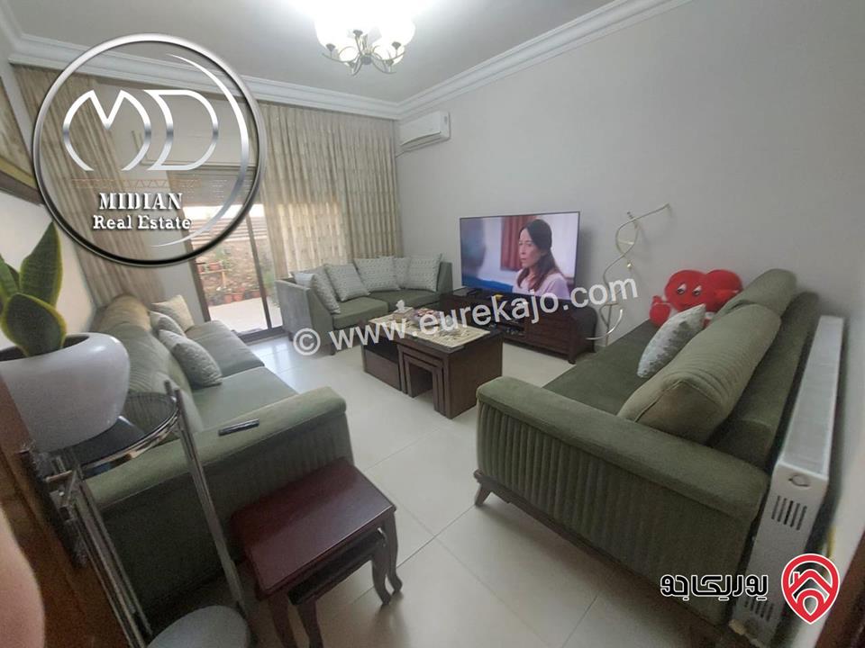 شقة ارضية للبيع في عمان - حي الصحابة مساحة 205م مع ترس و حديقة 70م تشطيبات ديكورات سوبر ديلوكس بسعر مميز