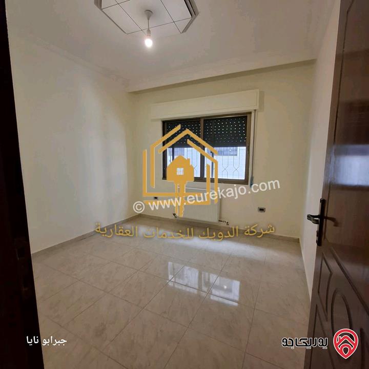 شقة فارغة طابق ارضي مساحة 130م مع ترس 15م للإيجار في عمان - تلاع العلي 
