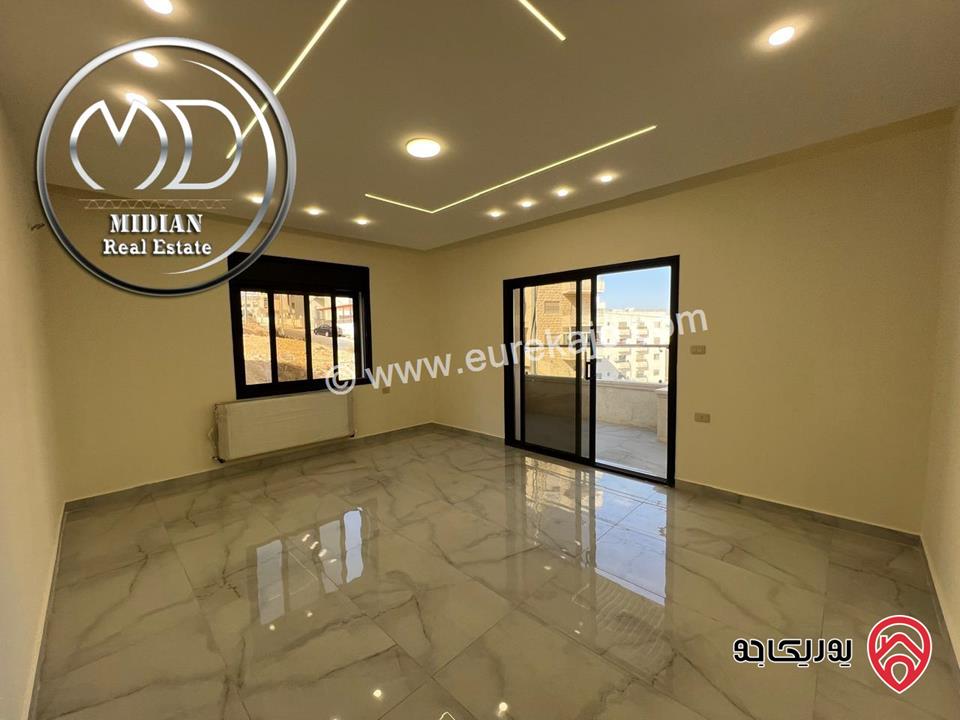 شقق جديدة للبيع في عمان - ضاحية الرشيد مساحات 170م & 210م تشطيبات و ديكورات عصرية فاخرة اطلالة رائعة و بأسعار مميزة