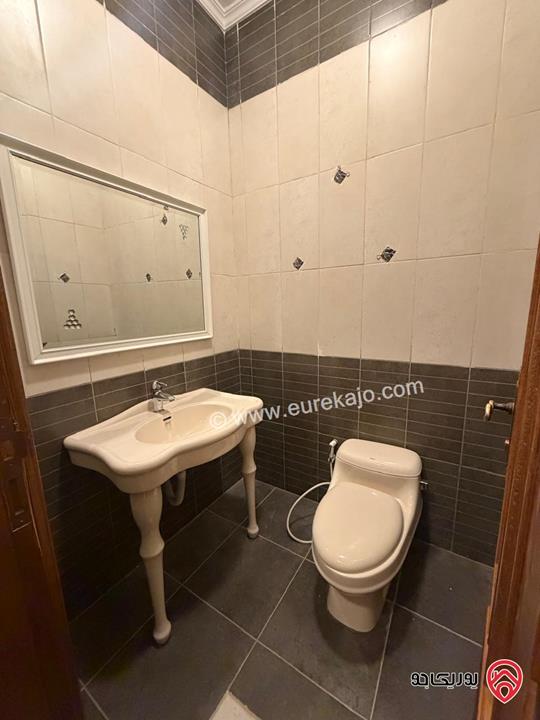 شقة طابقية فاخرة مفروشة او فارغة طابق ثاني مساحة 460م للإيجار في عمان - الجاردنز