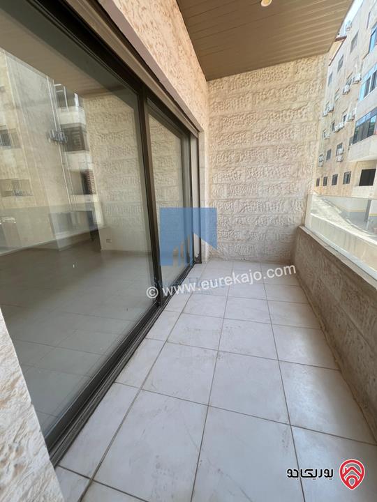 شقة طابق ثاني 167م تشطيب سوبر ديلوكس للبيع في عمان - خلدا