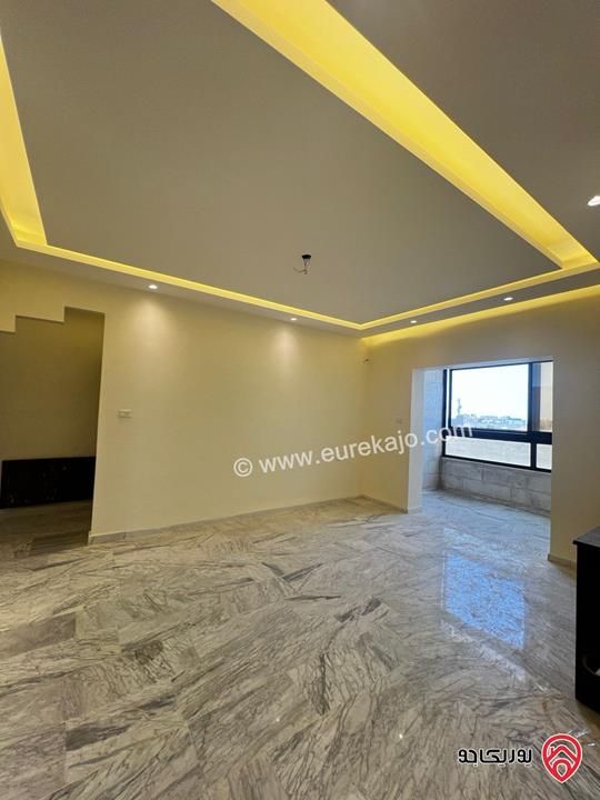 شقة سوبر ديلوكس مجددة مساحة 184م طابق ثالث للبيع في عمان - خلدا