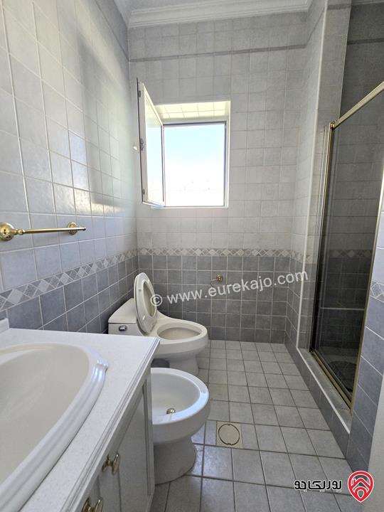 شقة طابقية مفروشة مساحة 400م للإيجار السنوي في عمان - الرابية