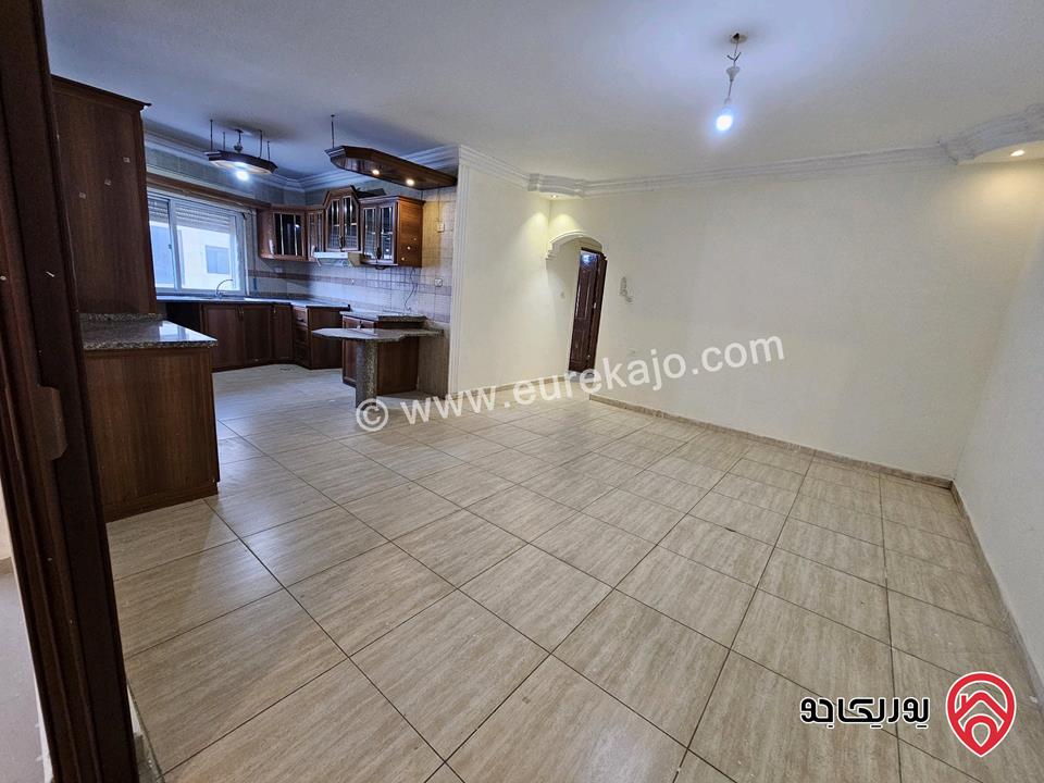 شقة طابق ثالث مساحة 137م للبيع في عمان - طبربور