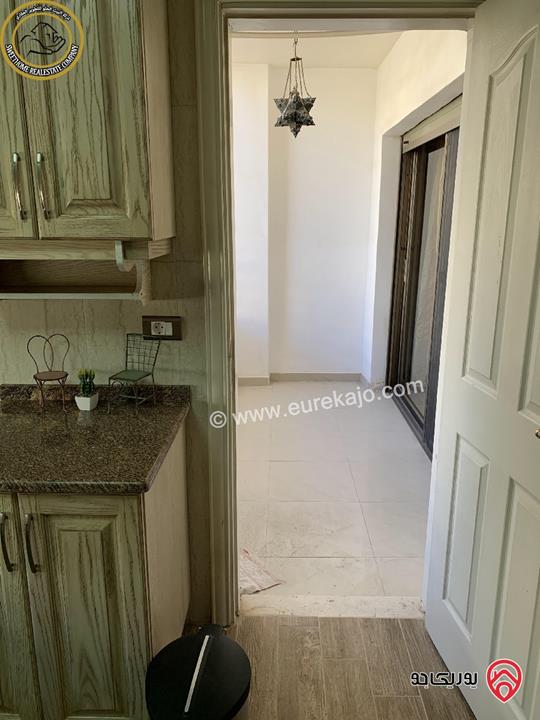 شقة مفروشة طابق ثاني 140م تشطيب سوبر ديلوكس للبيع في عمان - ضاحية الأمير راشد