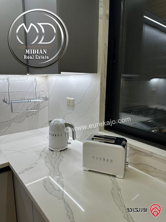 شقة مفروشة للايجار في عمان - خلدا مساحة 160م طابق ثاني تشطيبات و ديكورات فندقية فرش فاخر جداً اطلالة جميلة