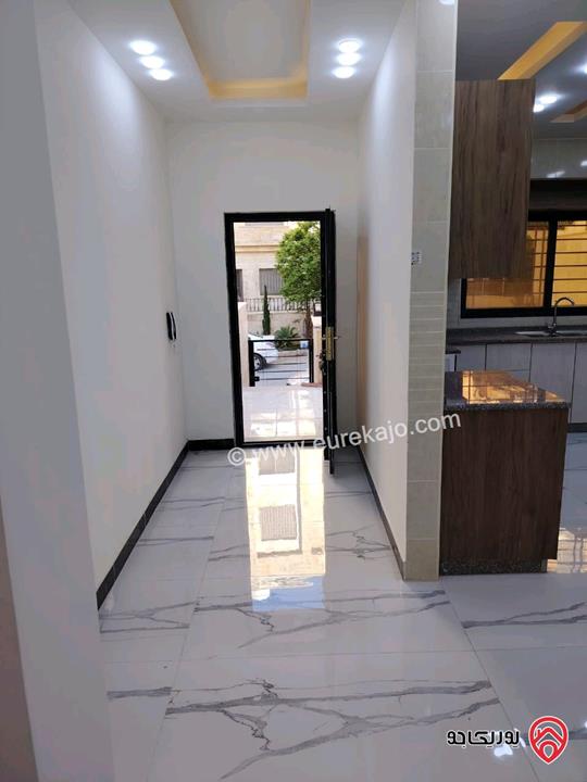 شقة فارغة مساحة 150م طابق أول للإيجار السنوي في عمان - شفا بدران