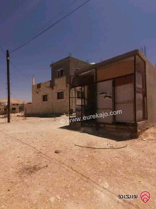 منزل مستقل مساحة 200م على أرض 660م للبيع في الزرقاء - الحي الشرقي