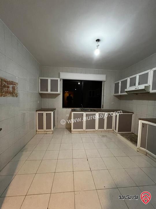 شقة طابق ثالث مساحة 163م للايجار في عمان - خلدا