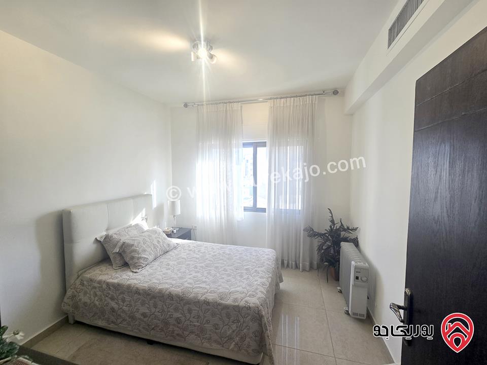 شقة طابق ثالث مساحة 120م للايجار مفروشة في عمان - الرابية