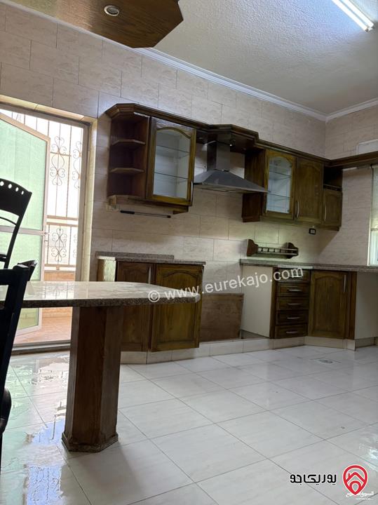 شقة طابق اول مساحة 170 متر للبيع في عمان - خلدا 