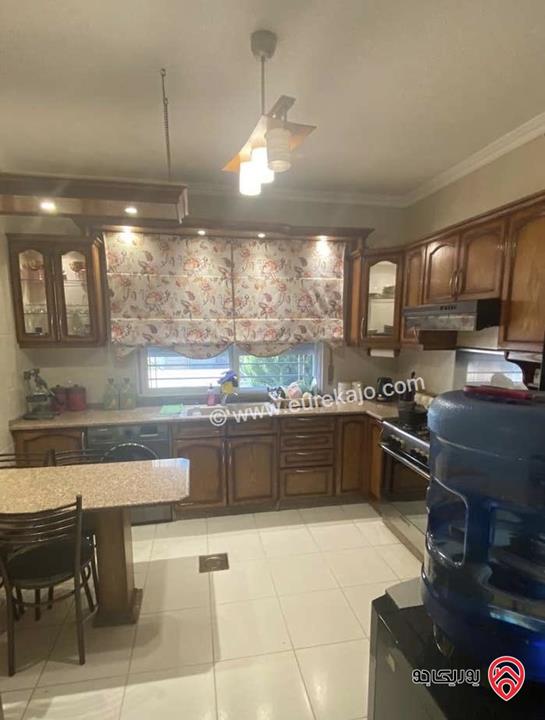 شقة مميزة للبيع في عمان - أم السماق خلف مكة مول طابق اول 126م بسعر مغري