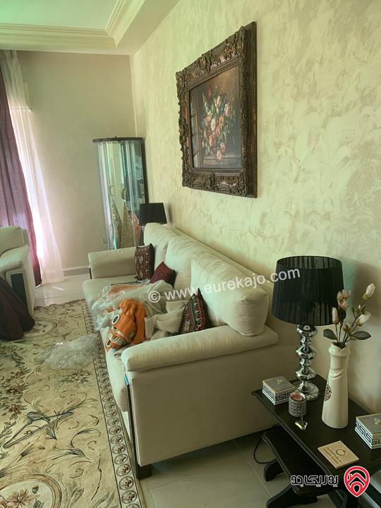 شقة طابق اول مساحة 142م للبيع في عمان - تلاع العلي  