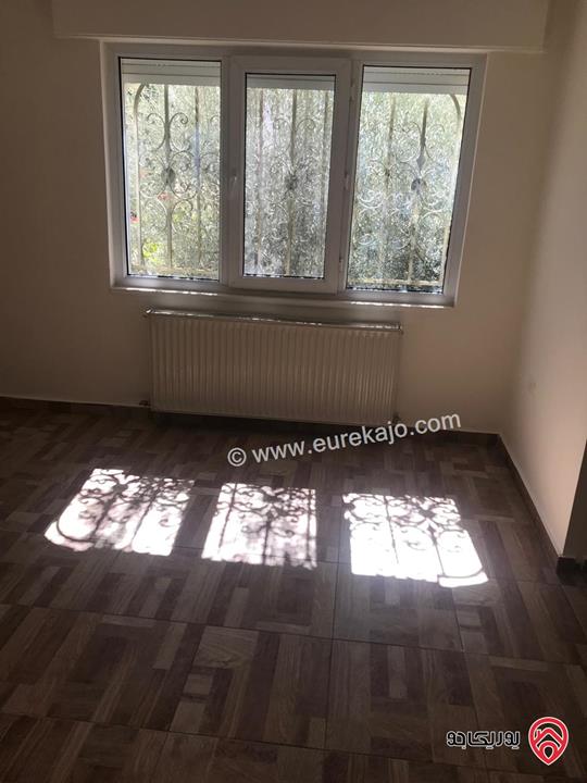 فيلا مجددة مساحة 440م على أرض 980م للبيع في الفحيص – منطقة الرهوة موقع مميز 