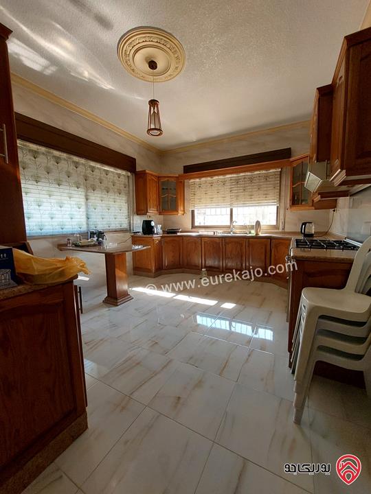 شقة للبيع في عمان -المقابلين شارع الحرية مساحة 194م ط1