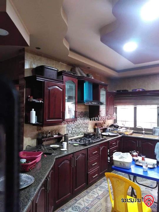 بيت مستقل مساحة 300م على أرض مشتركة للبيع في عمان - صالحية العابد