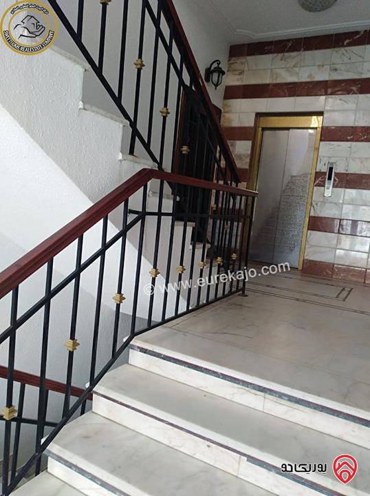 شقة أرضية مفروشة مميزة للبيع في عمان - دير غبار 200م مع ترس40م بسعر مغري