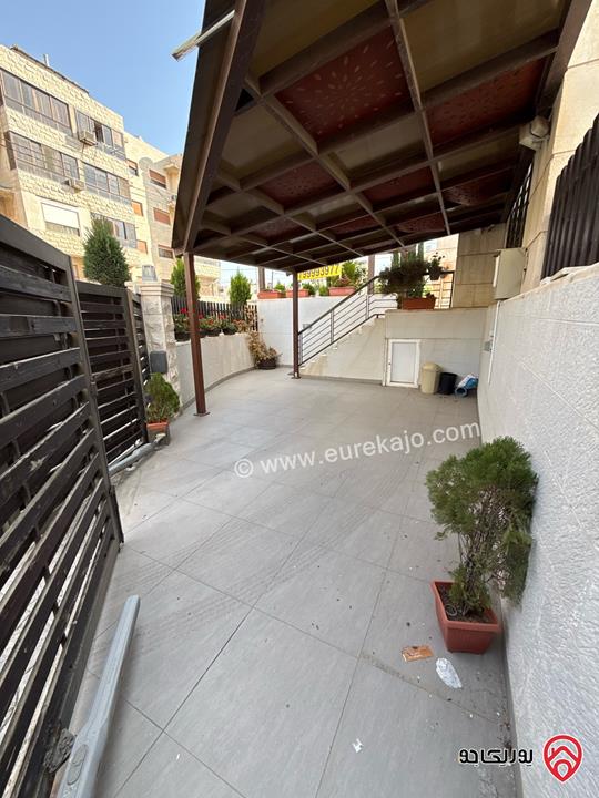 شقة ارضية مساحة 204م داخلي و 120م خارجي للبيع في عمان - الصويفية