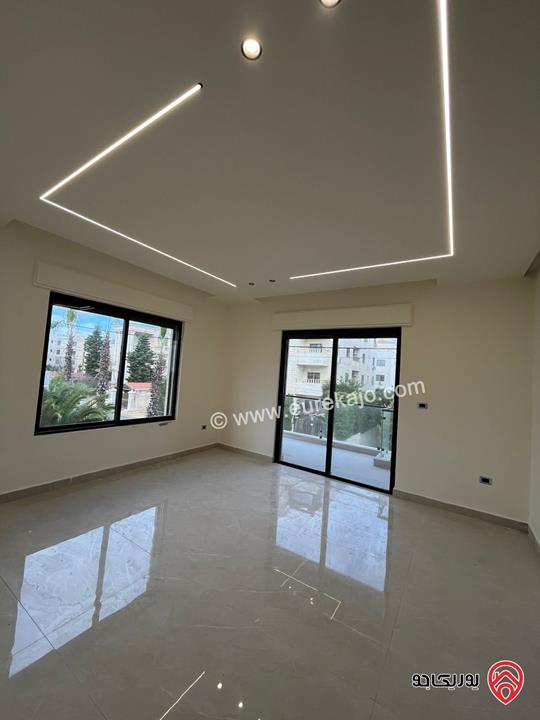 شقة طابق ثاني مساحة 170م للبيع في عمان - حي الصحابة