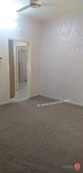 بيت مستقل مساحة 300م على أرض 415م للبيع في الزرقاء – جبل طارق ( تشطيبات جديدة )