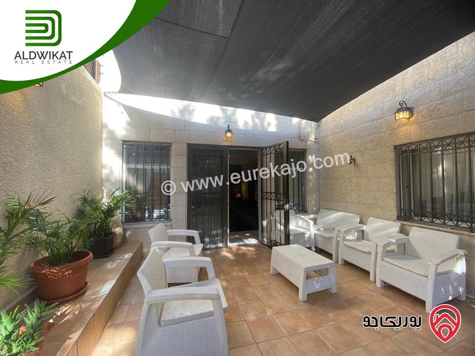 شقة للبيع او للايجار في عمان - الدوار الخامس طابق أرضي مساحة البناء 110م ومساحة الترس 30م