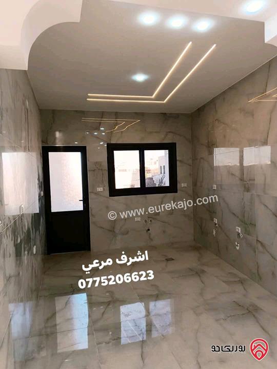 شقق فخمة مساحة 100م لم تسكن للبيع بأسعار مناسبة في الزرقاء الجديدة