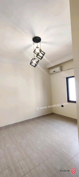 شقة طابق ثالث مساحة 200م للايجار في عمان - دير غبار