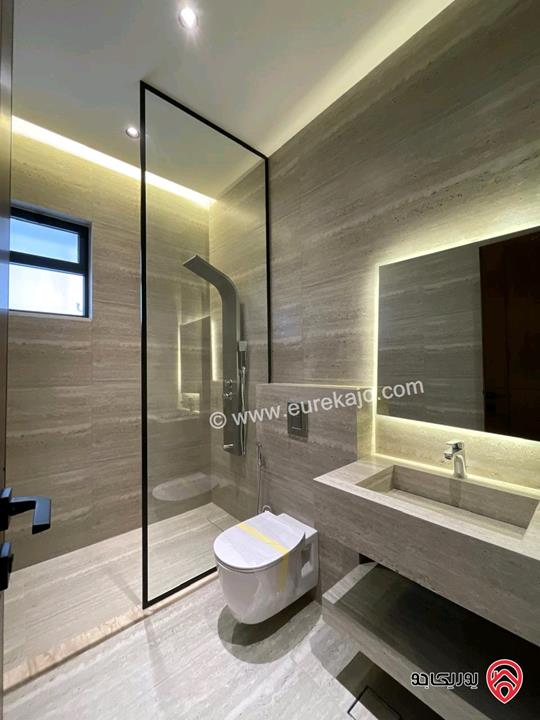 شقة فارغة أرضية مساحة 165م داخلي و 180م خارجي للايجار في عمان - حي الصحابة 