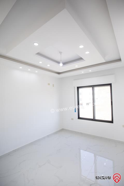 شقة مساحة 110م طابق ثالث للبيع في عمان - ابو علندا بسعر 45 الف و قابل للتفاوض من المالك مباشرة كاش او اقساط