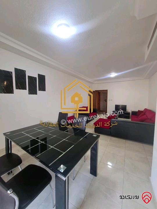 شقة مفروشة طابق ثاني مساحة 100م للإيجار في عمان - ام اذينة 