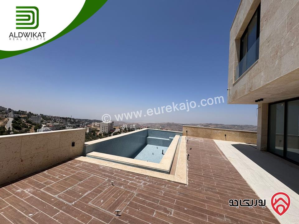 فيلا مستقلة للبيع بالقرب من دابوق / الهاشمية مساحة البناء 700م ومساحة الارض 555م ومساحة الحديقة 150م والترس 200م 