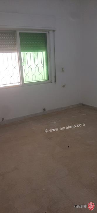 شقة أرضية مساحة 133م داخلي و 80م خارجي للبيع في عمان - البيادر