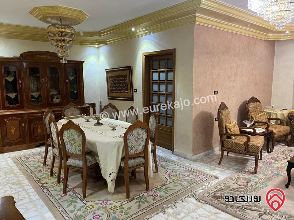 بيت مستقل مساحة 600م على أرض 980م للبيع في عمان - طبربور 