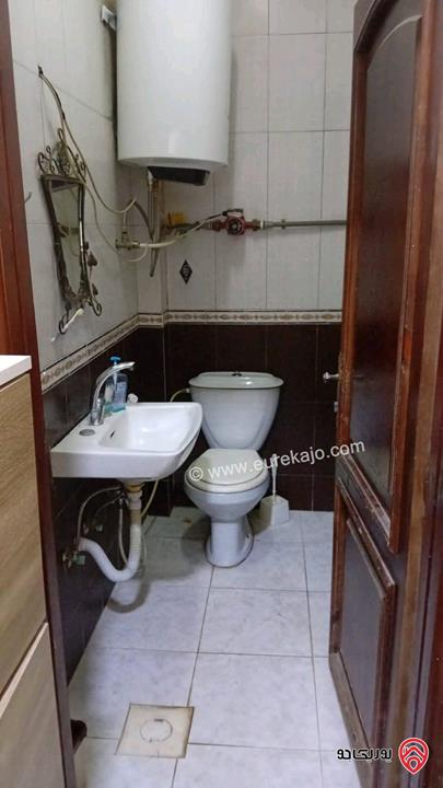 بيت مستقل مساحة 90م على أرض 220م للبيع في عمان - طبربور 