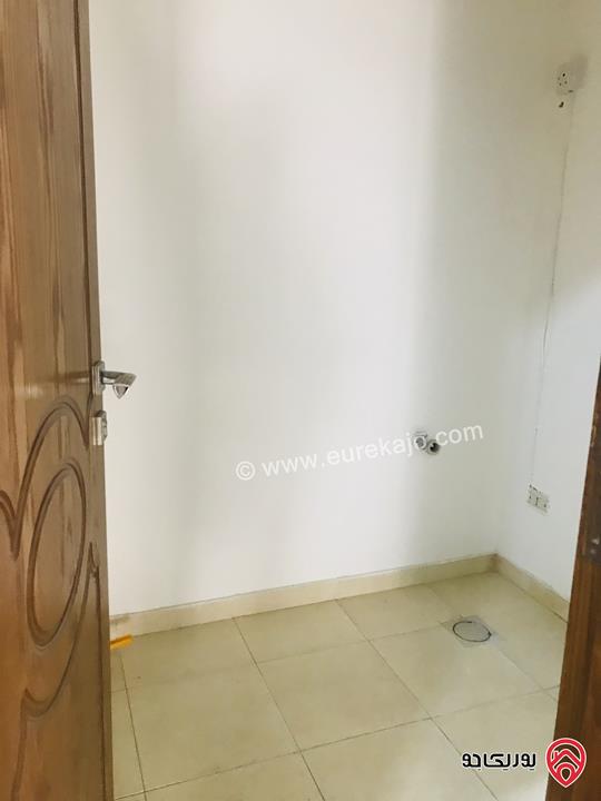 شقة طابق أرضي مُعلّق مطلّة مساحة 188م داخلي و 20م خارجي للبيع في عمان - عرقوب خلدا