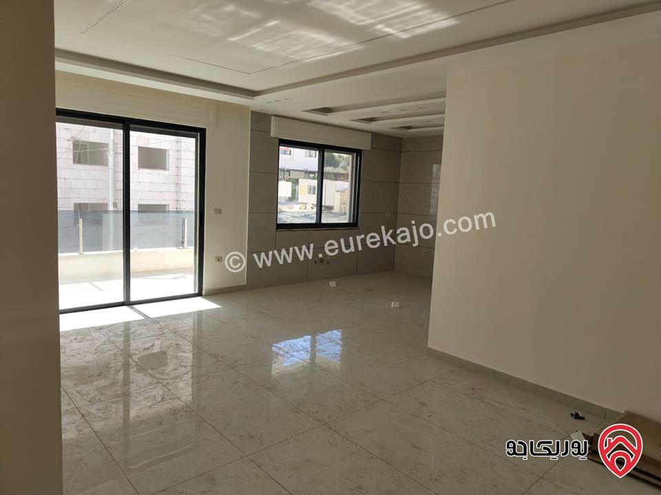 شقة فخمة طابق أول مساحة 176م للبيع في عمان - البنيات