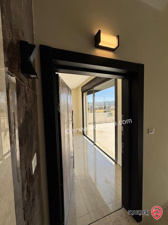 روف فاخر مساحة 375م للبيع في عمان - الحمر 