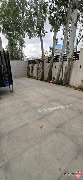 شقة تربلكس مساحة 469م داخلي و 150م خارجي للبيع في عمان - عبدون