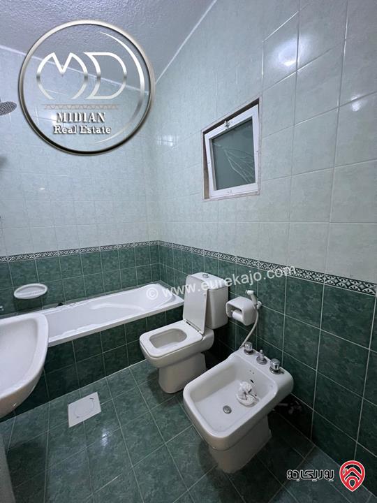 شقة للبيع في عمان - ام اذينة مساحة 135م طابق ثالث سوبر ديلوكس تصلح للاستثمار بسعر مميز