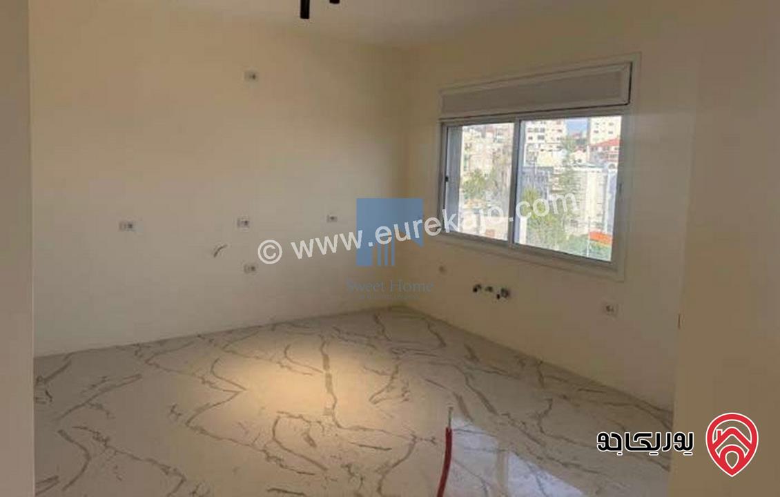 شقة فاخرة للبيع في عمان - الرابية طابق ثالث 205م تشطيب سوبر ديلوكس 