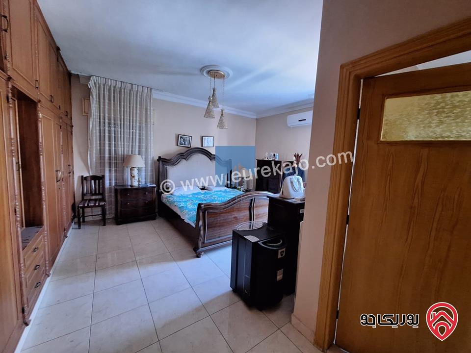 شقة طابقية طابق اول 250م للبيع في عمان - الصويفية