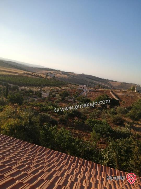 مزرعة مساحة الأرض 4 دونم و 398م والبناء 230م للبيع في جرش - قفقفا