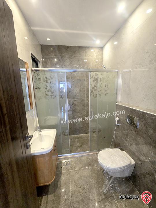 شقة طابق ثالث دوبلكس مساحة 170م للإيجار في عمان - الشميساني