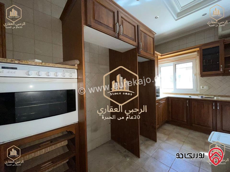 شقة أرضية مساحة 450م داخلي و 300م خارجي للايجار في عمان - الجاردنز