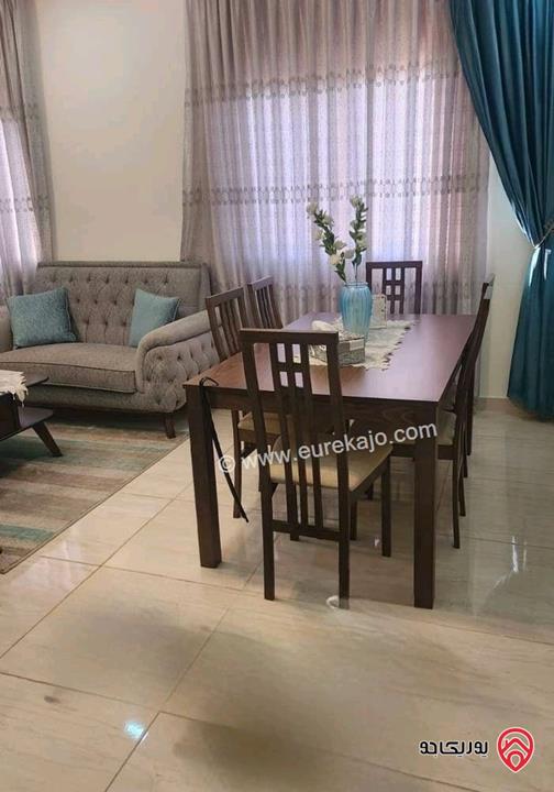 شقة مساحة 130م طابق ثالث للبيع في عين باشا