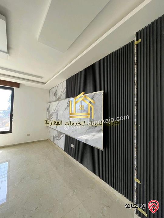 شقة جديدة لم تسكن مساحة 190م طابق أرضي معلق للايجار في عمان - دابوق 