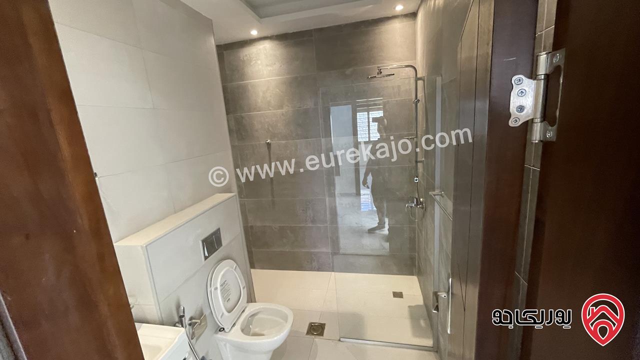 شقة بناء جديد لم تسكن بعد مساحة 178م طابق ثالث للبيع في عمان - مرج الحمام